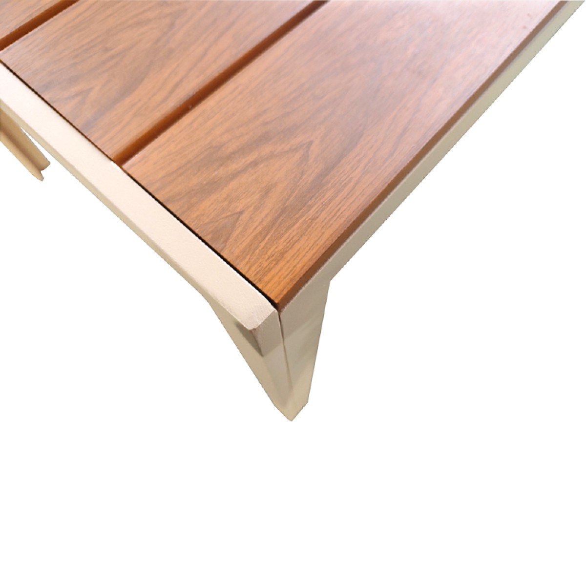 Τραπέζι Nares pakoworld σαμπανί αλουμίνιο plywood σε φυσική απόχρωση 140x80x72.5εκ