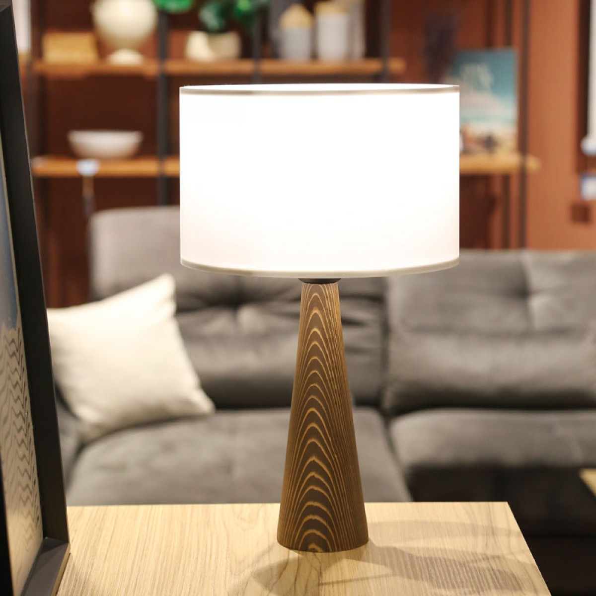 Επιτραπέζιο φωτιστικό Kalito pakoworld ivory-καφέ Φ24x45εκ Επιτραπέζιο φωτιστικό Kalito pakoworld ivory-καφέ Φ24x45εκ
