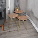 Βοηθητικά τραπέζια Wakmi pakoworld σετ 3τεμ oak μελαμίνης-χρυσό μέταλλο Βοηθητικά τραπέζια Wakmi pakoworld σετ 3τεμ oak μελαμίνης-χρυσό μέταλλο